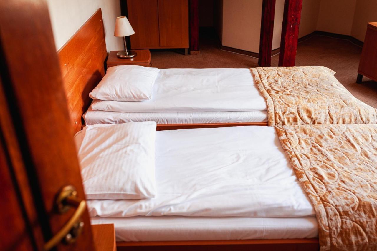 Hotel Promenada Ostróda Extérieur photo