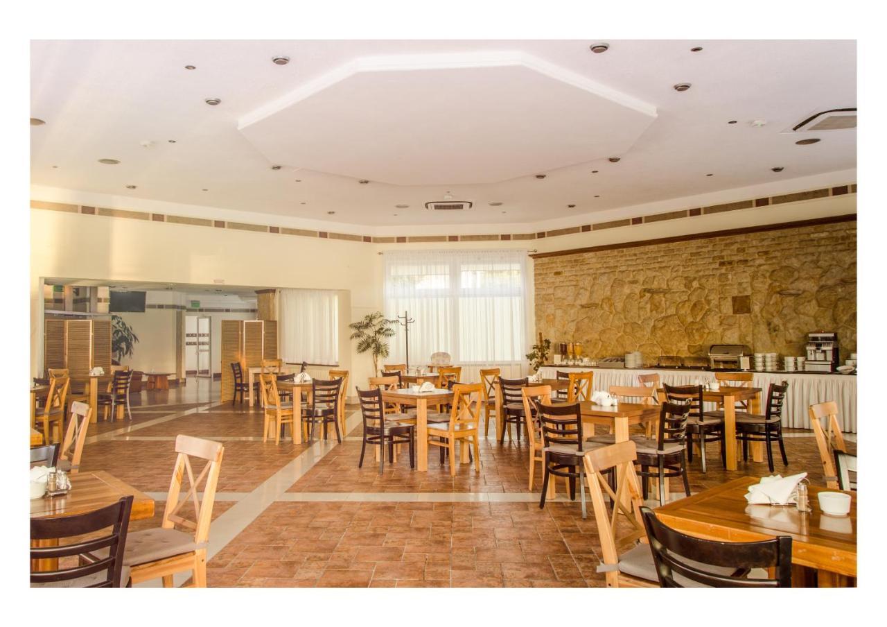 Hotel Promenada Ostróda Extérieur photo